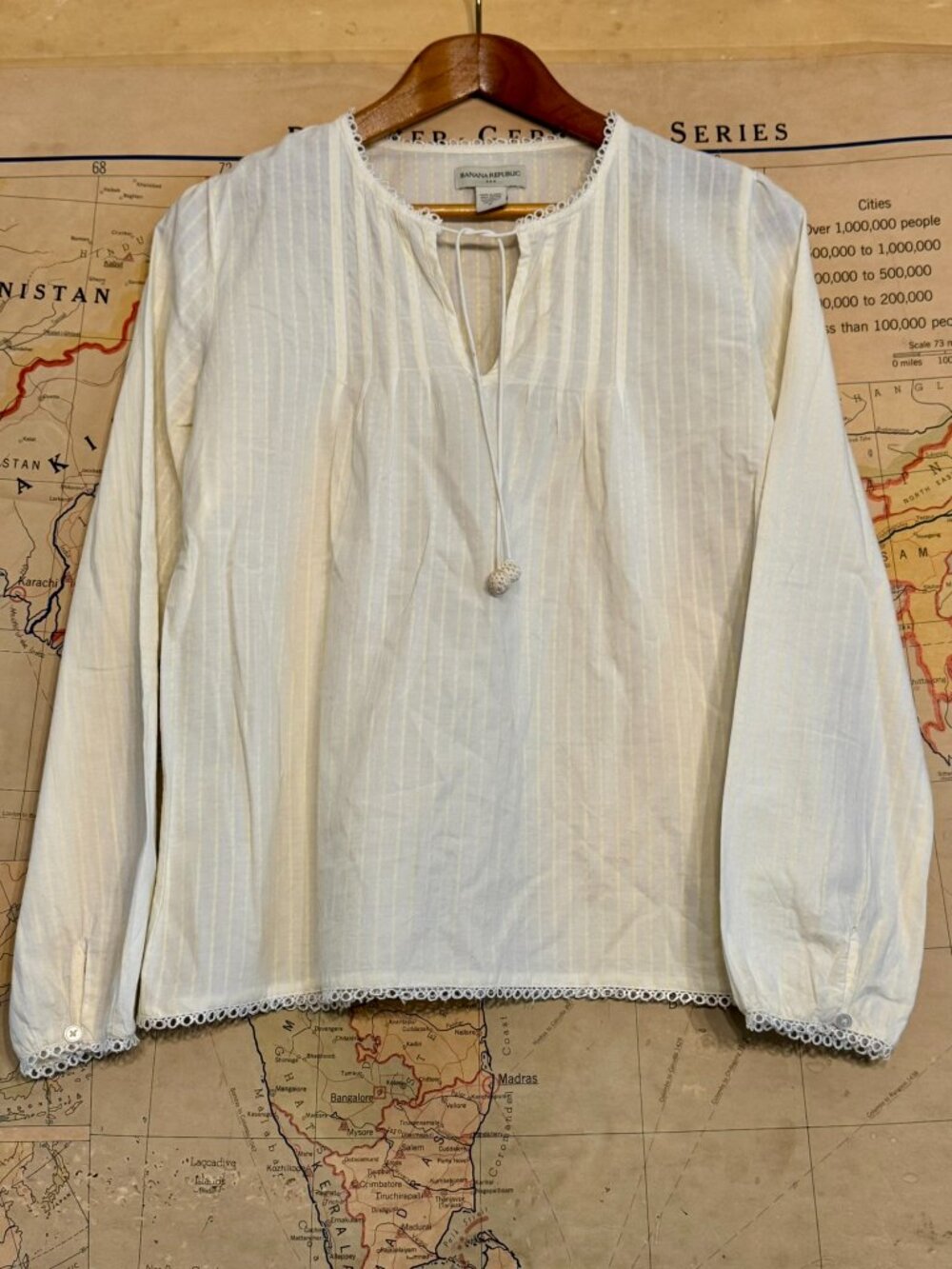 BR Cotton Voile Swiss Dot Embroidered Top – White/Yellow Minimalist M